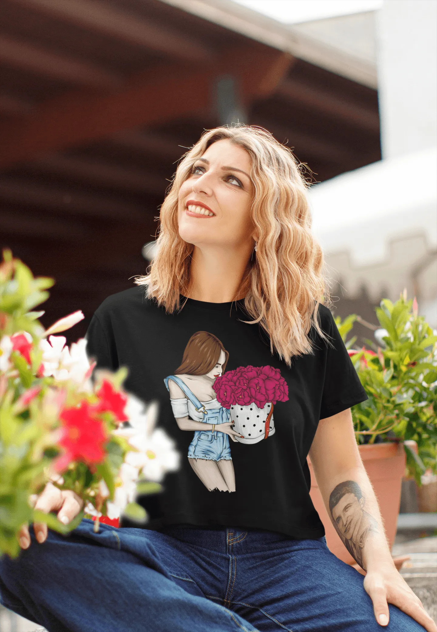Floral Charm Cropped Tee